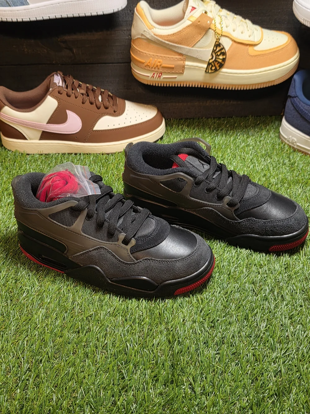 Nike Men's Black Sneakers with Red Accents